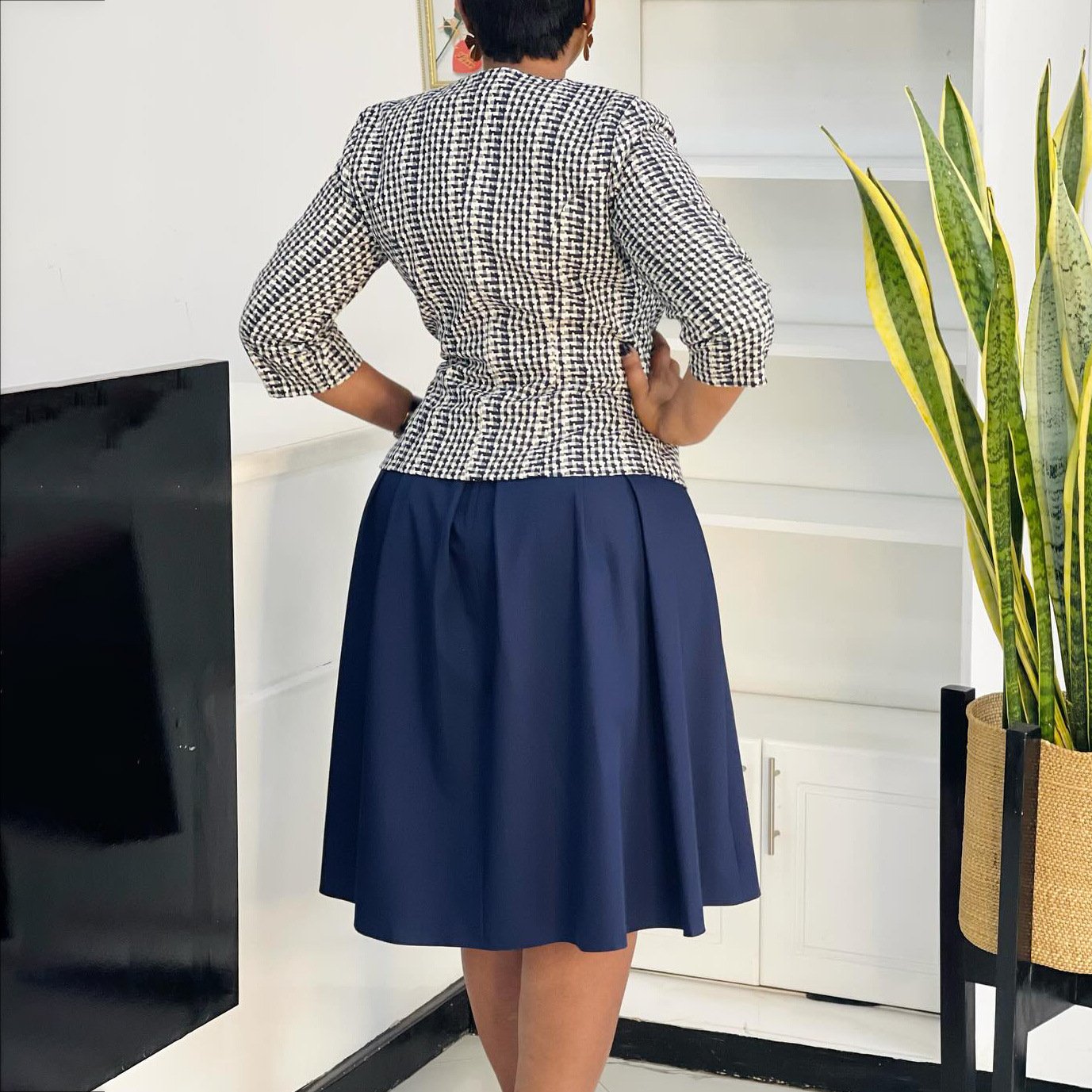 Winter Fashion Long Sleeve Coat Vest Skirt - Image 2