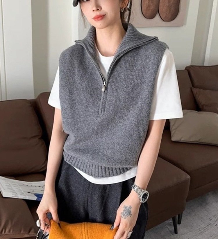 Retro Half Zipper Sleeveless Knit Vest - Image 7