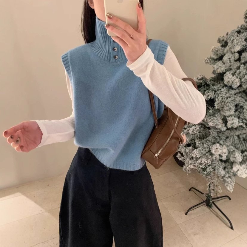 Versatile Artistic Mesh Sleeveless Knitted Vest - Image 2