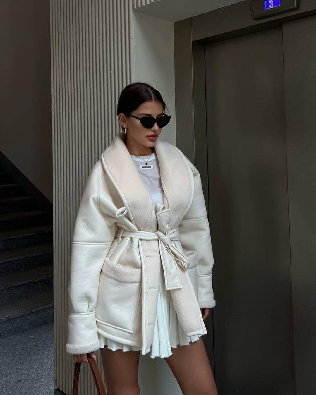 Leather And Fur Korean Style Long Sleeve Splicing Coat Women - Image 4