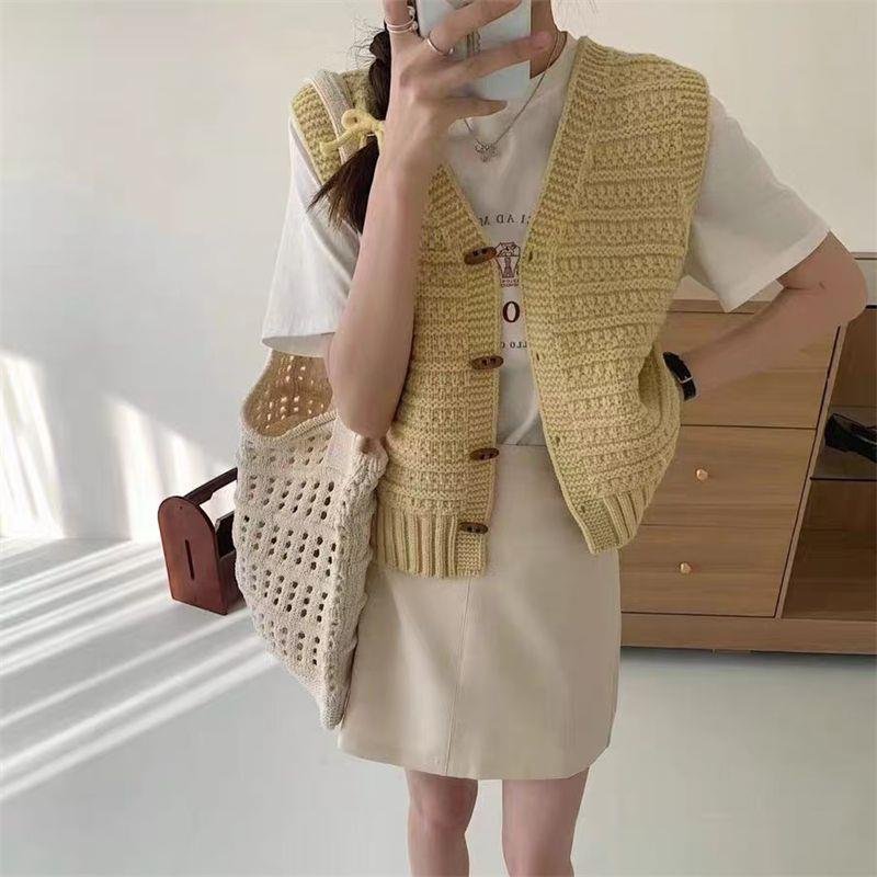 College Style Knitted Cardigan Vest Solid Color Wooden Buckle Bandage Dress - Image 4