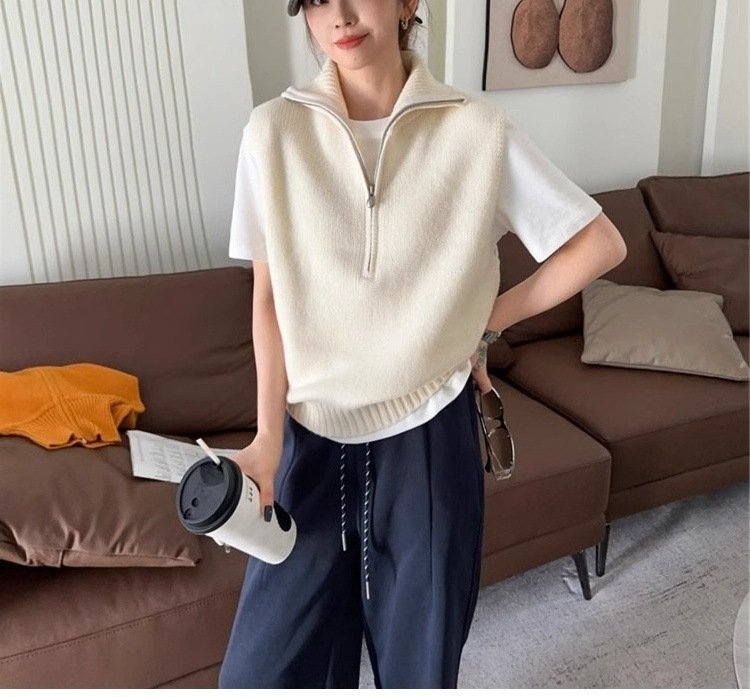 Retro Half Zipper Sleeveless Knit Vest - Image 8