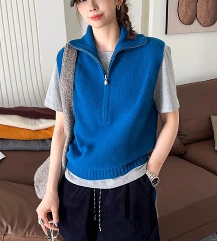 Retro Half Zipper Sleeveless Knit Vest - Image 9
