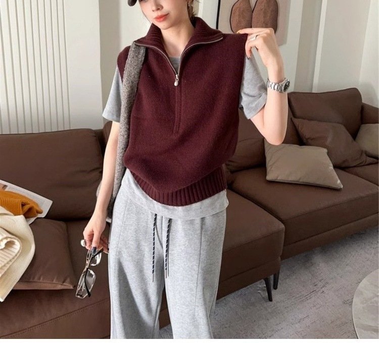 Retro Half Zipper Sleeveless Knit Vest - Image 10